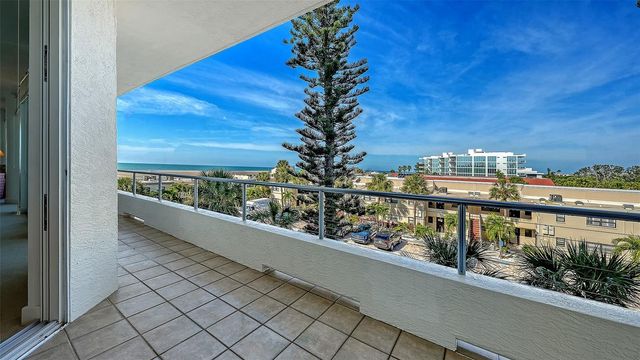 4561 GULF OF MEXICO DRIVE 202, Longboat Key, FL 34228