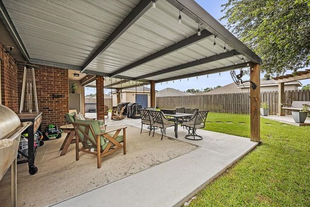 1220 Adam Lane, Sulphur, LA 70663