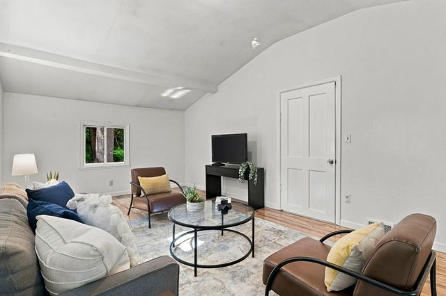 181 Parker Rd, Lancaster, MA 01523