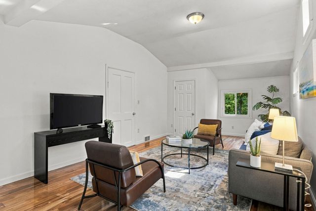 181 Parker Rd, Lancaster, MA 01523
