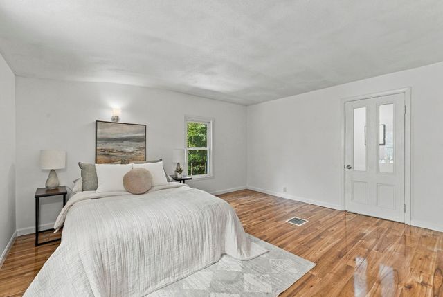 181 Parker Rd, Lancaster, MA 01523