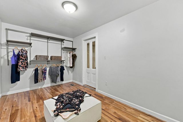 181 Parker Rd, Lancaster, MA 01523