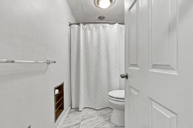 181 Parker Rd, Lancaster, MA 01523