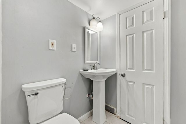 181 Parker Rd, Lancaster, MA 01523