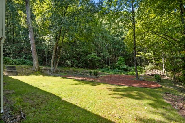 181 Parker Rd, Lancaster, MA 01523