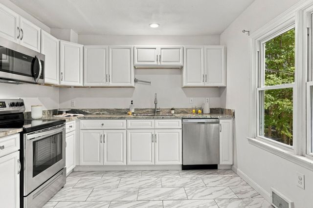 181 Parker Rd, Lancaster, MA 01523
