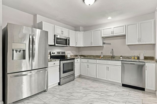 181 Parker Rd, Lancaster, MA 01523