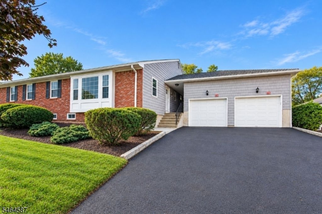 114 Brandywyne Dr, Florham Park Boro, NJ 07932 — exterior