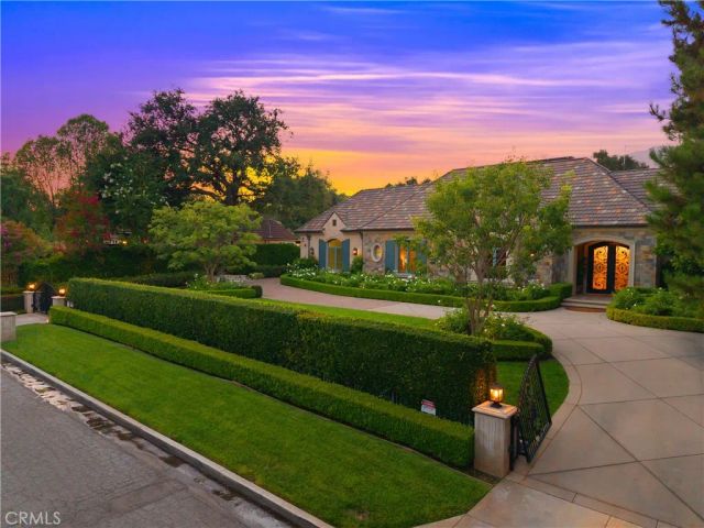 935 W Foothill Boulevard, Arcadia, CA 91006
