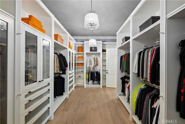 935 W Foothill Boulevard, Arcadia, CA 91006