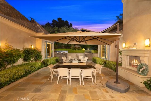 935 W Foothill Boulevard, Arcadia, CA 91006