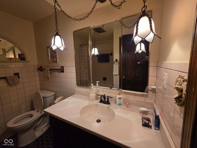 1007 Parkway Drive, Anderson, IN 46012