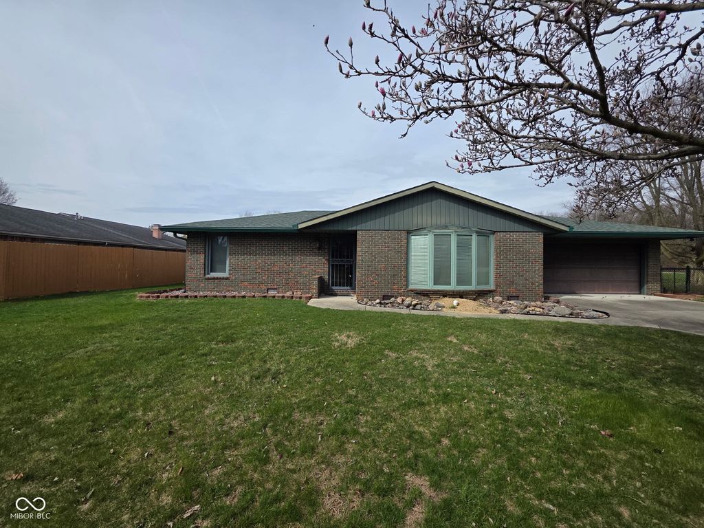 1007 Parkway Drive, Anderson, IN 46012