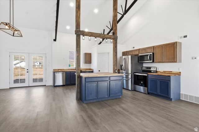 235 W 600 N, Clifton, ID 83228