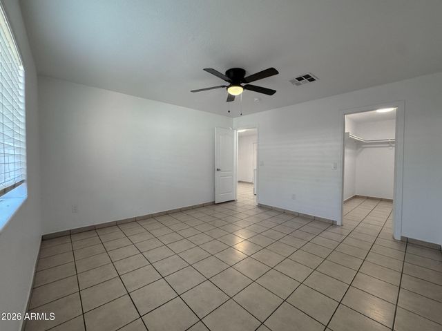 1023 E OLD SOUTHERN Avenue B, Phoenix, AZ 85042