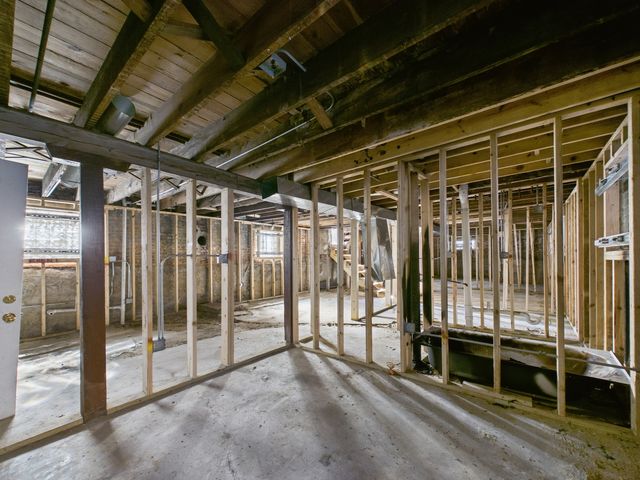 7339 S Bennett Avenue, Chicago, IL 60649