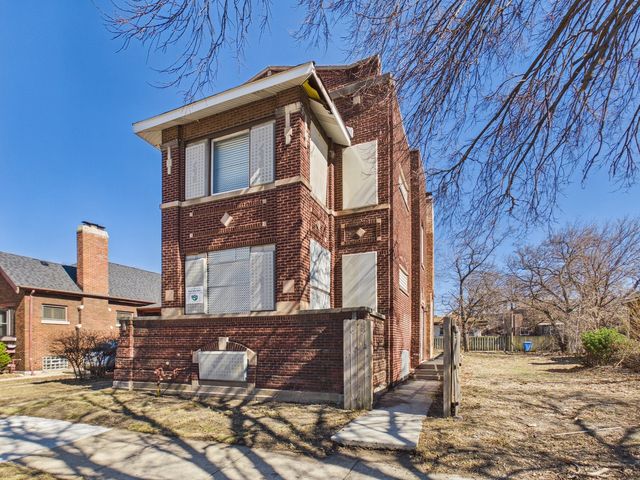 7339 S Bennett Avenue, Chicago, IL 60649