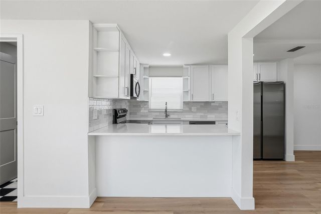 720 43RD AVENUE N, St Petersburg, FL 33703