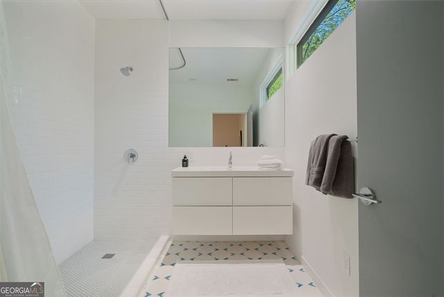 235 Glades Road, Eatonton, GA 31024