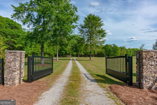 235 Glades Road, Eatonton, GA 31024