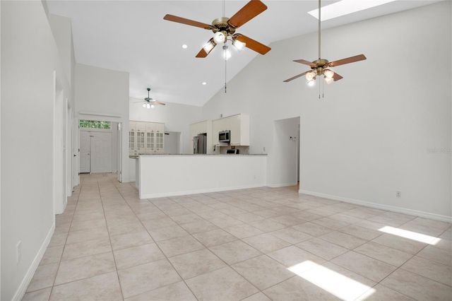 3886 KINGSTON OAKS COVE, Oviedo, FL 32765