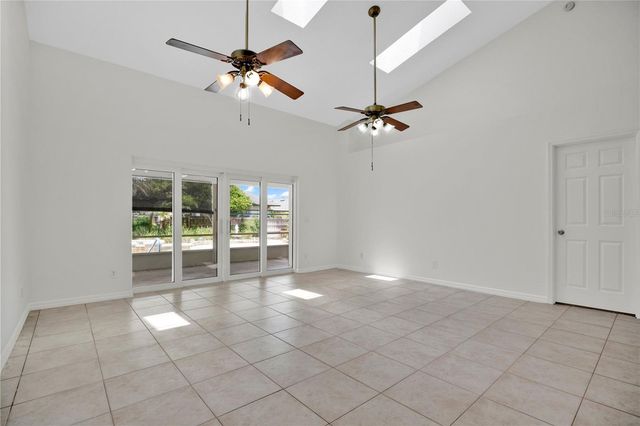 3886 KINGSTON OAKS COVE, Oviedo, FL 32765