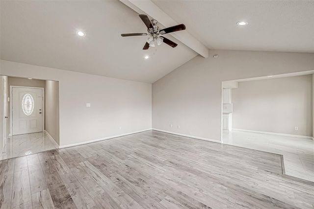 635 Tarpaulin Way, Crosby, TX 77532