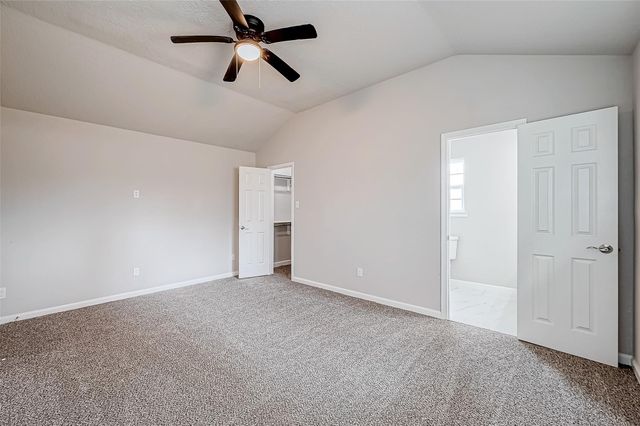 635 Tarpaulin Way, Crosby, TX 77532