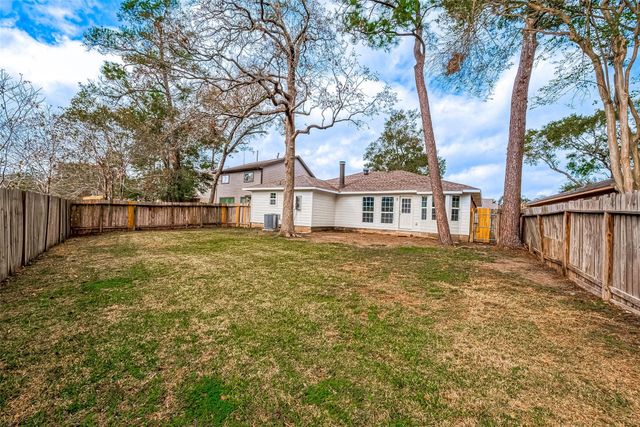 635 Tarpaulin Way, Crosby, TX 77532
