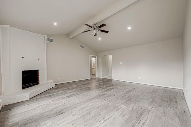 635 Tarpaulin Way, Crosby, TX 77532
