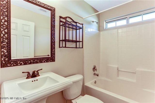 862 E PARKVIEW Place E, Fernandina Beach, FL 32034