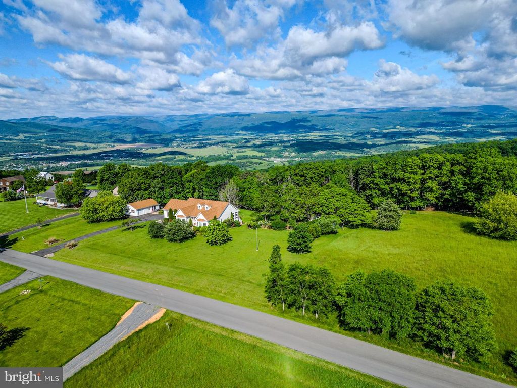 58 BRYNNER DRIVE, Petersburg, WV 26847