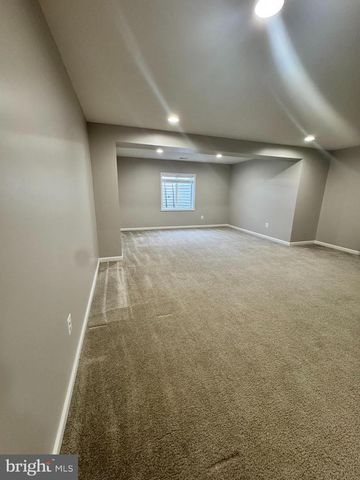 6810 LAKE ANNE CT, Warrenton, VA 20187