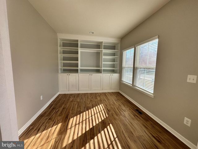 6810 LAKE ANNE CT, Warrenton, VA 20187