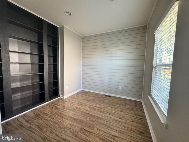 6810 LAKE ANNE CT, Warrenton, VA 20187