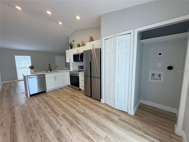2733 ADELA AVENUE, Orlando, FL 32826