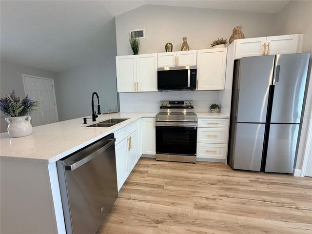 2733 ADELA AVENUE, Orlando, FL 32826