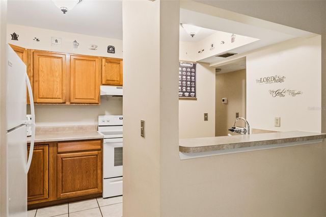 100 SWEETGUM WOODS COURT 13D, Deltona, FL 32725