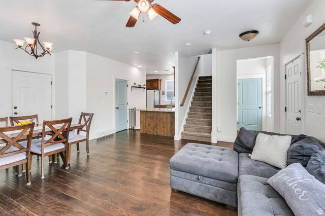 10262 S MILLERTON DR, South Jordan, UT 84009
