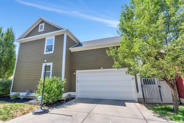 10262 S MILLERTON DR, South Jordan, UT 84009