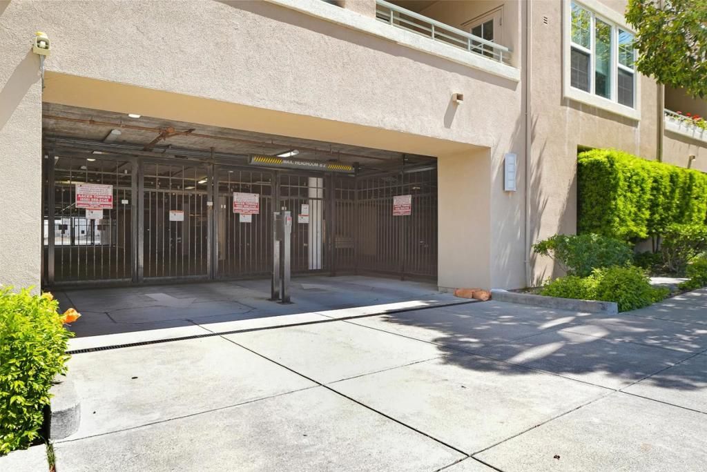 Image 33 of property listing at 1388 Broadway 285, Millbrae, CA 94030