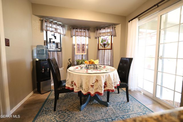 4373 Loma De Oro Drive, El Paso, TX 79934