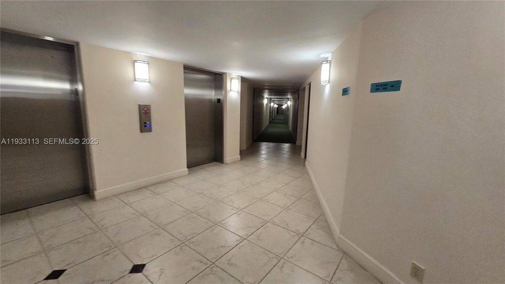 Image 22 of property listing at 600 Parkview Dr 525, Hallandale Beach, FL 33009