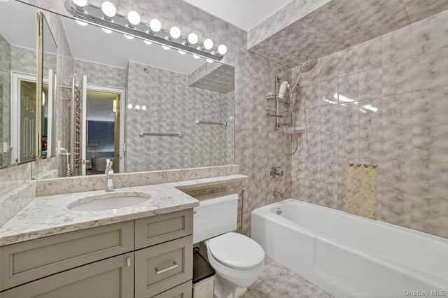 25 Rockledge 606, White Plains, NY 10601