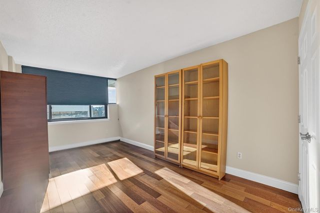 25 Rockledge 606, White Plains, NY 10601