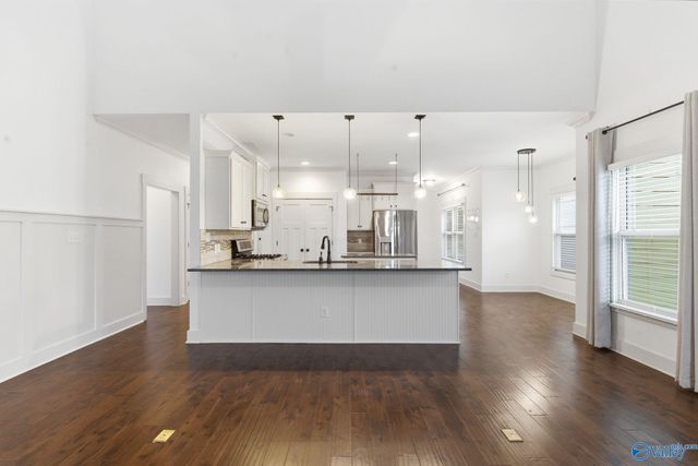6408 Midtowne Lane NW, Huntsville, AL 35806