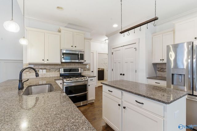 6408 Midtowne Lane NW, Huntsville, AL 35806