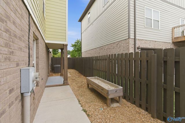 6408 Midtowne Lane NW, Huntsville, AL 35806