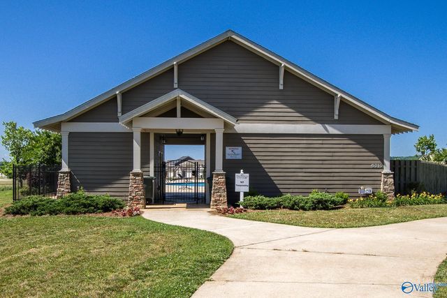 6408 Midtowne Lane NW, Huntsville, AL 35806