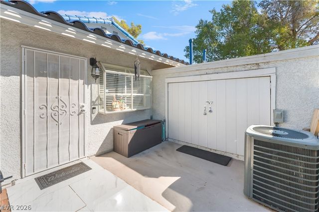 2128 Chertsey Drive C, Las Vegas, NV 89108